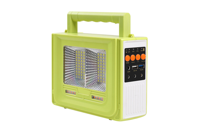 Lampe à main solaire multifonctionnelle / Mini système solaire / Mini centrale électrique